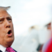 Donald Trump afirma ter provas de que barco atacado no Caribe transportava drogas da Venezuela. Maduro responde e denuncia tentativa de escalada militar dos EUA.