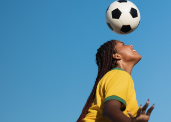 Comissão da Câmara aprova Marco Legal do Futebol Feminino, com medidas para combater a discriminação, promover igualdade e fortalecer a modalidade no Brasil.