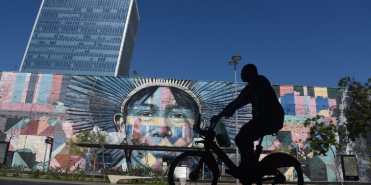 Porto Maravilha terá 9,5 km de ciclovias, com revitalização e novas rotas. Parceria entre Prefeitura do Rio, CCPar e Cury Construtora visa fortalecer mobilidade ativa e conectar ciclovias ao metrô e VLT.