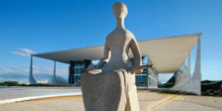 CPMI do INSS aprova envio de pedido ao STF para prisão preventiva de 21 investigados por esquema de descontos ilegais em aposentadorias. Decisão final caberá ao ministro André Mendonça.
