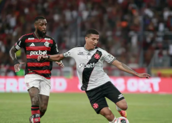 Flamengo e Vasco se enfrentam neste domingo (21), às 17h30, no Maracanã, pela 24ª rodada do Brasileirão. Acompanhe a transmissão ao vivo pela Rádio Nacional com narração, comentários e informações exclusivas.