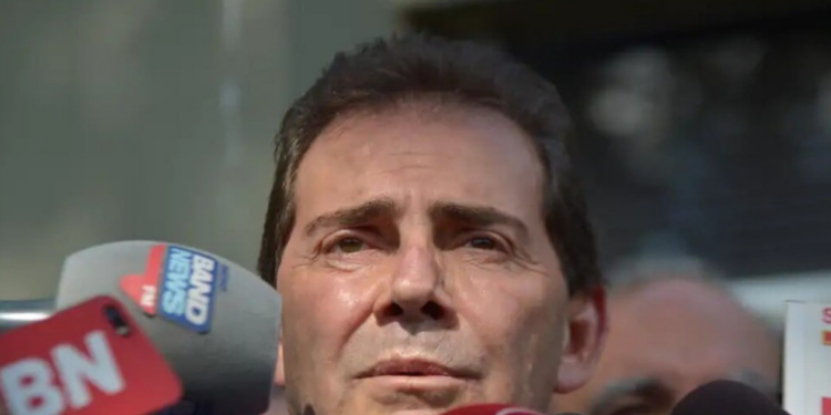 O presidente da Câmara, Hugo Motta, confirmou Paulinho da Força como relator da proposta de anistia a condenados por ações golpistas. Oposição quer incluir Jair Bolsonaro, mas Centrão defende restrição do texto.