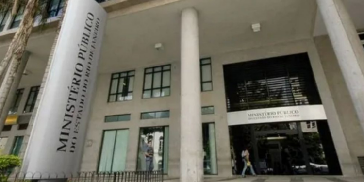 Ministério Público investiga acordo de R$ 900 milhões entre CEDAE e Concessionária Águas do Rio.