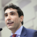 O presidente do Banco Central, Gabriel Galípolo, afirmou que fintechs e empresas da Faria Lima são vítimas do crime organizado. O BC reforça fiscalização e medidas de segurança no sistema financeiro nacional.