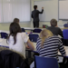 MEC libera nesta segunda-feira (1º) a sexta parcela do programa Pé-de-Meia de 2025. Mais de 3,4 milhões de estudantes da rede pública e da EJA recebem o benefício.