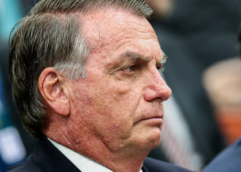 Jair Bolsonaro solicita ao STF autorização para realizar procedimento médico no Hospital DF Star, em Brasília, durante sua prisão domiciliar. Saiba os detalhes do caso