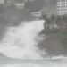Marinha emite alerta de ressaca para o Rio de Janeiro com ondas de até 3 metros. Prefeitura fecha Ciclovia Tim Maia e orienta população a evitar orla e atividades no mar.