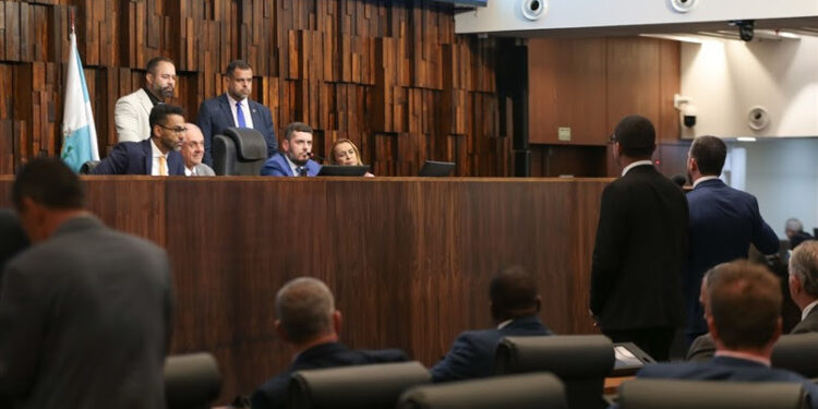 Alerj aprova novo Refis com descontos de até 95% e parcelamento em até 90 meses