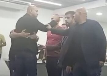 Sessão na Câmara de Mesquita pega fogo com bate-boca e ameaças entre vereadores