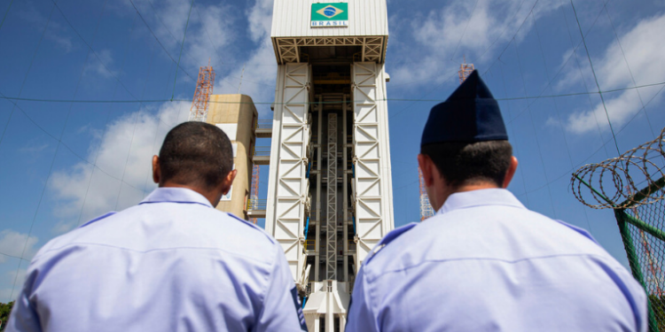 Primeiro lançamento de foguete comercial no Brasil será feito entre outubro e novembro de 2025, a partir do CLA, no Maranhão, com tecnologia sul-coreana da Innospace.