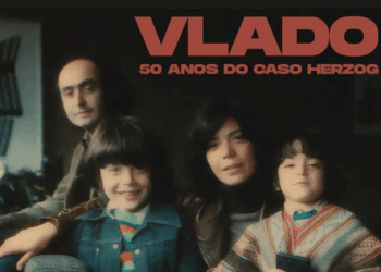 Há 50 anos, Vladimir Herzog foi assassinado pelo Estado durante a ditadura militar. Documentário, podcast e inteligência artificial preservam sua memória e destacam sua importância na defesa da democracia e dos direitos humanos no Brasil.