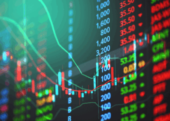 Mercado financeiro fecha em alta e dólar registra mínima do mês