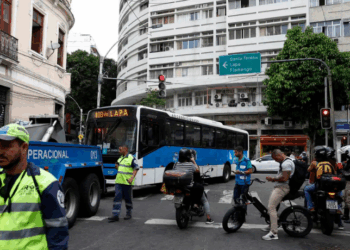 Após operação mais letal da história, Rio tem ruas liberadas e transportes normalizados