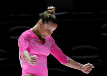 No Mundial de Ginástica 2025 em Jacarta, o Brasil não conquistou medalhas, mas Flávia Saraiva brilhou na trave com quarto lugar. Confira os resultados e o desempenho da equipe.