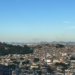 Novo programa Reviver Zona Norte é lançado pela Prefeitura do Rio com foco em habitação, infraestrutura e desenvolvimento econômico. Iniciativa prevê 14 mil unidades residenciais e parcerias público-privadas.