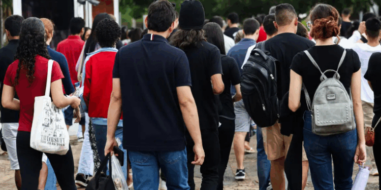 Benefício do MEC permite renegociar dívidas do Fies com descontos em juros e multas, parcelamento em até 180 vezes e prazo até dezembro de 2026.