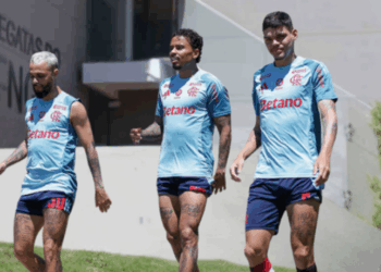 Fortaleza e Flamengo se enfrentam no Castelão em jogo decisivo pelo Brasileirão