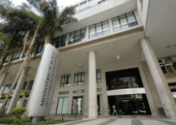 O Supremo Tribunal Federal (STF) confirmou a validade da reestruturação do Gaeco do MP-RJ e reafirmou o poder de investigação do Ministério Público, destacando que o órgão deve seguir parâmetros legais e constitucionais nas apurações.