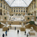 Museu do Louvre reabre dois dias após roubo de joias da Coroa Francesa
