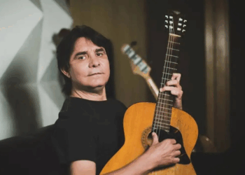 O cantor e compositor mineiro Lô Borges, ícone da MPB e fundador do Clube da Esquina, está internado em Belo Horizonte após intoxicação medicamentosa. Estado de saúde é estável.