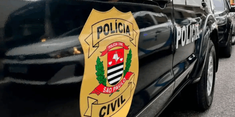 O promotor Lincoln Gakiya e o procurador-geral de São Paulo defendem a criação de uma agência nacional anti-máfia, o endurecimento da legislação e proteção a autoridades, após a Operação Recon desarticular célula do PCC que monitorava promotores e policiais.