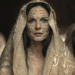 Rebecca Ferguson confirma que Lady Jessica terá menos destaque em Duna: Parte Três. Atriz comentou que mal aparece no livro e que roteiro foca em outros personagens. Estreia está prevista para 2026.
