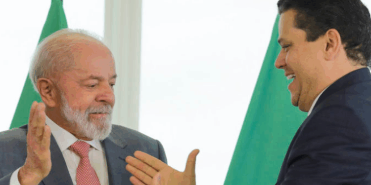 Adiamento da sessão de vetos de Lula reforça “Fator Pacheco” no Senado