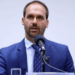 O PL tenta manter o mandato de Eduardo Bolsonaro com base na diferença entre sessões ordinárias e extraordinárias previstas na Constituição. A decisão pode ocorrer em março de 2026.