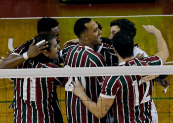 Fluminense bate o Flamengo e vai à final do Estadual Masculino de Vôlei