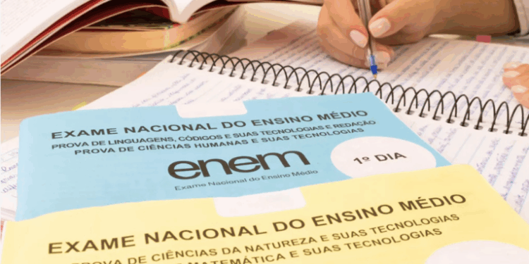 As notas do Enem estarão disponíveis a partir de 16 de janeiro. O desempenho pode ser usado para Sisu, Prouni e Fies, segundo o Ministério da Educação.