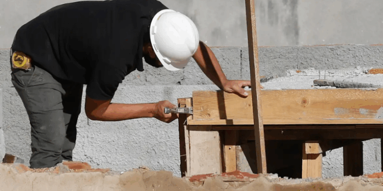 Novo programa do governo oferece crédito a partir de R$ 5 mil para reformas e ampliações residenciais, com juros baixos e pagamento em até 5 anos.