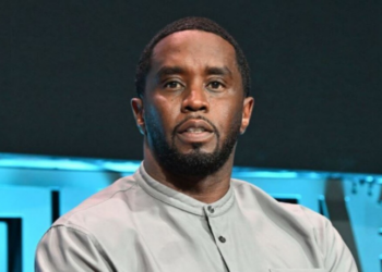 O rapper Sean "Diddy" Combs foi condenado a 50 meses de prisão por transporte de pessoas para prostituição. Juiz elogiou vítimas e destacou impacto financeiro. Júri foi composto por nova-iorquinos de diferentes perfis.