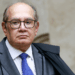 Gilmar Mendes formaliza proposta para restringir policiais em gabinetes do STF após crise envolvendo Daniel Vorcaro e investigações da PF.
