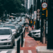 Segundo o IBGE, o carro é o meio de transporte mais utilizado no deslocamento para o trabalho no Brasil. A pesquisa do Censo 2022 mostra que a mobilidade ainda é marcada por desigualdades regionais e raciais.