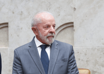 Em Roma, Lula afirma que escolherá nome com qualificação técnica para o STF, sem priorizar afinidades pessoais. Declaração vem após anúncio da aposentadoria antecipada do ministro Luís Roberto Barroso.