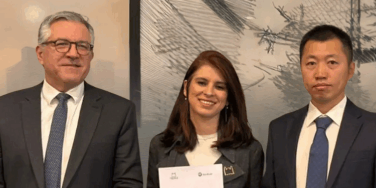 Acordo firmado entre o Ministério da Saúde, Fiocruz, Biomm e a chinesa Gan & Lee permitirá a produção nacional da insulina glargina, com transferência de tecnologia e economia para o SUS.