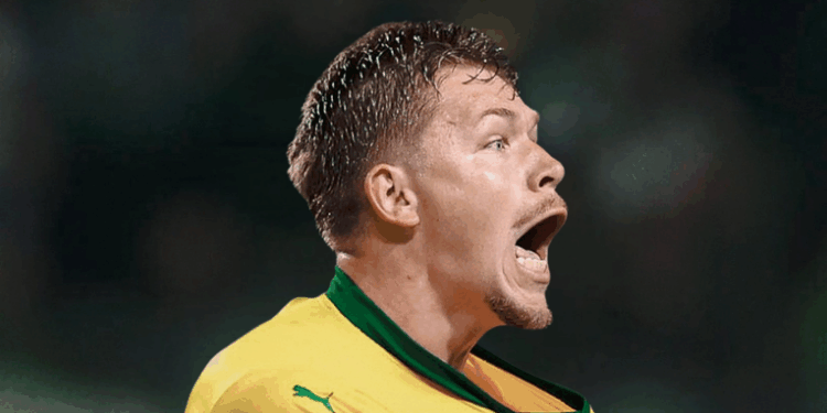 Palmeiras goleia o Bragantino por 5 a 1 e segue na ponta do Campeonato Brasileiro. Time paulista enfrenta o Flamengo na próxima rodada em duelo direto pela liderança.