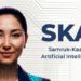 Cazaquistão apresenta SKAI, IA pioneira com direito a voto em conselho corporativo, projetada para otimizar governança e processos internos.
