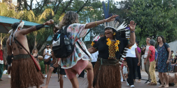 Depois de cinco anos, a Virada Sustentável volta ao Rio de Janeiro com atividades gratuitas que destacam a biodiversidade, economia verde, saneamento básico e cultura local, em preparação para a COP30 em Belém.