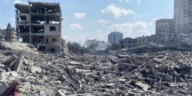 Hamas pede garantias de Israel para encerrar a guerra em Gaza antes de libertar reféns. Egito e Catar tentam intermediar cessar-fogo duradouro entre as partes.