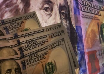 O Crepúsculo do Dólar: A ascensão de um mundo multipolar