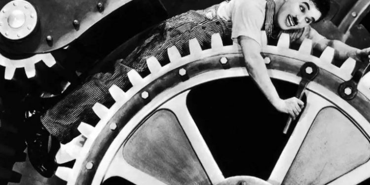 A Mostra Chaplin apresenta 83 filmes do ícone do cinema mundial entre 8 de outubro e 2 de novembro, no CCBB-SP, com entrada gratuita.