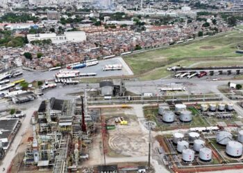 Justiça do Rio barra nova tentativa de empresário da Refit de derrubar interdição da ANP.