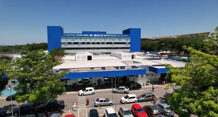 Mais de 20 alunos apresentaram sintomas da doença; Secretaria de Saúde investiga suspeita de contaminação da água