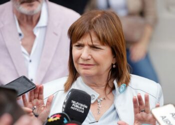 Argentina reforça fronteira e mira facções brasileiras
