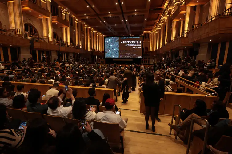 Abertura da 49ª Mostra Internacional de Cinema, na Sala São Paulo – Foto Paulo Pinto/Agência Brasil