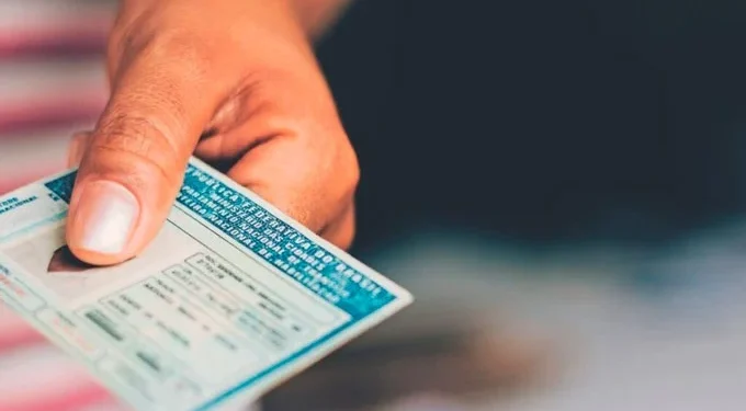 Motoristas ganham 60 dias de tolerância com CNH vencida após aprovação na CCJ