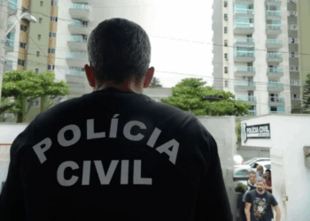 A Polícia do Rio de Janeiro cumpre 29 mandados de busca e apreensão em operação contra desvio de verbas de creches na zona oeste. Entre os alvos está a vereadora Gigi Castilho.