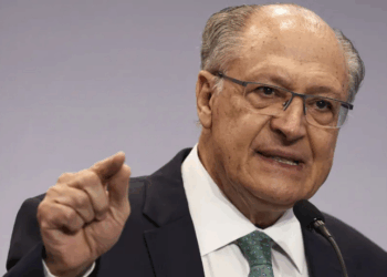 Café e carne seguem com barreiras nos EUA, apesar de redução tarifária, avalia Alckmin