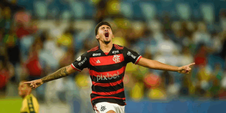 Time marcou três vezes em chutes longos na goleada sobre o Sport e supera o Atlético-MG no fundamento.